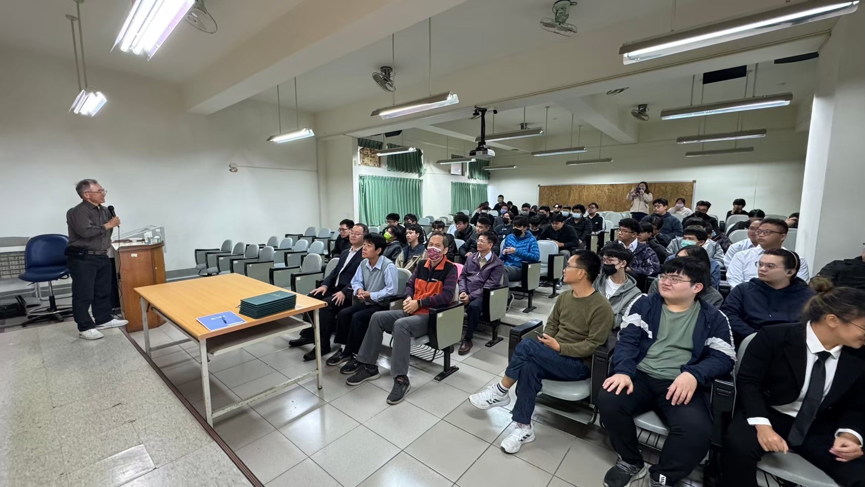 LINE_ALBUM_專題展_250206_2