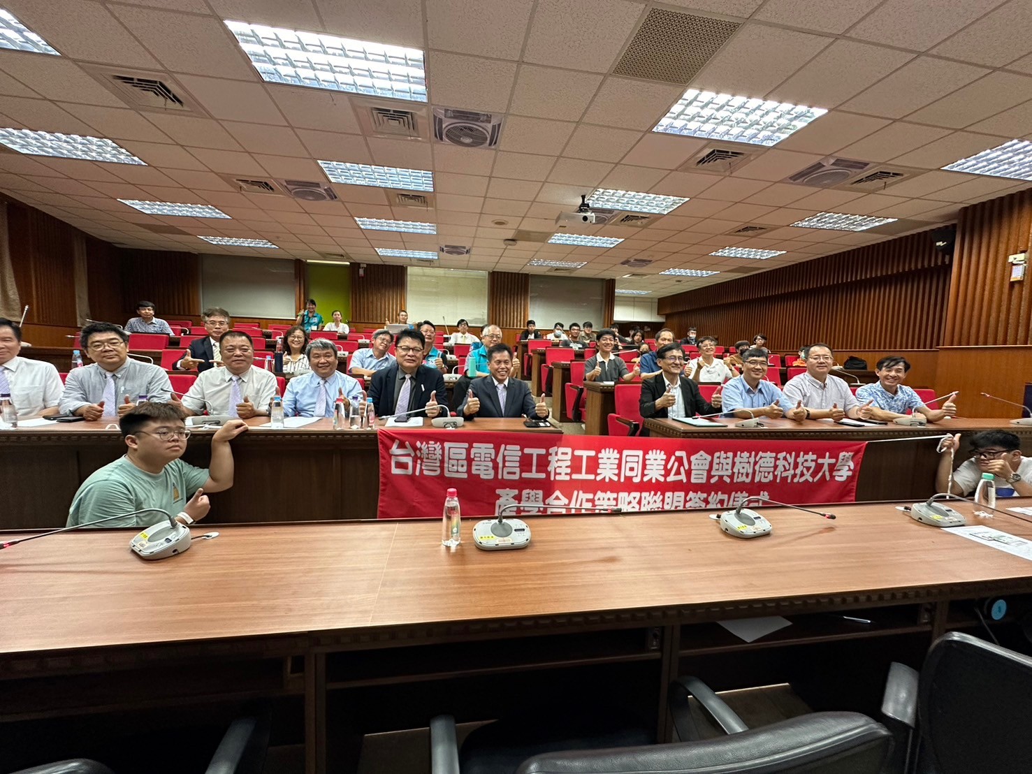 LINE_ALBUM_20240605_240606_51